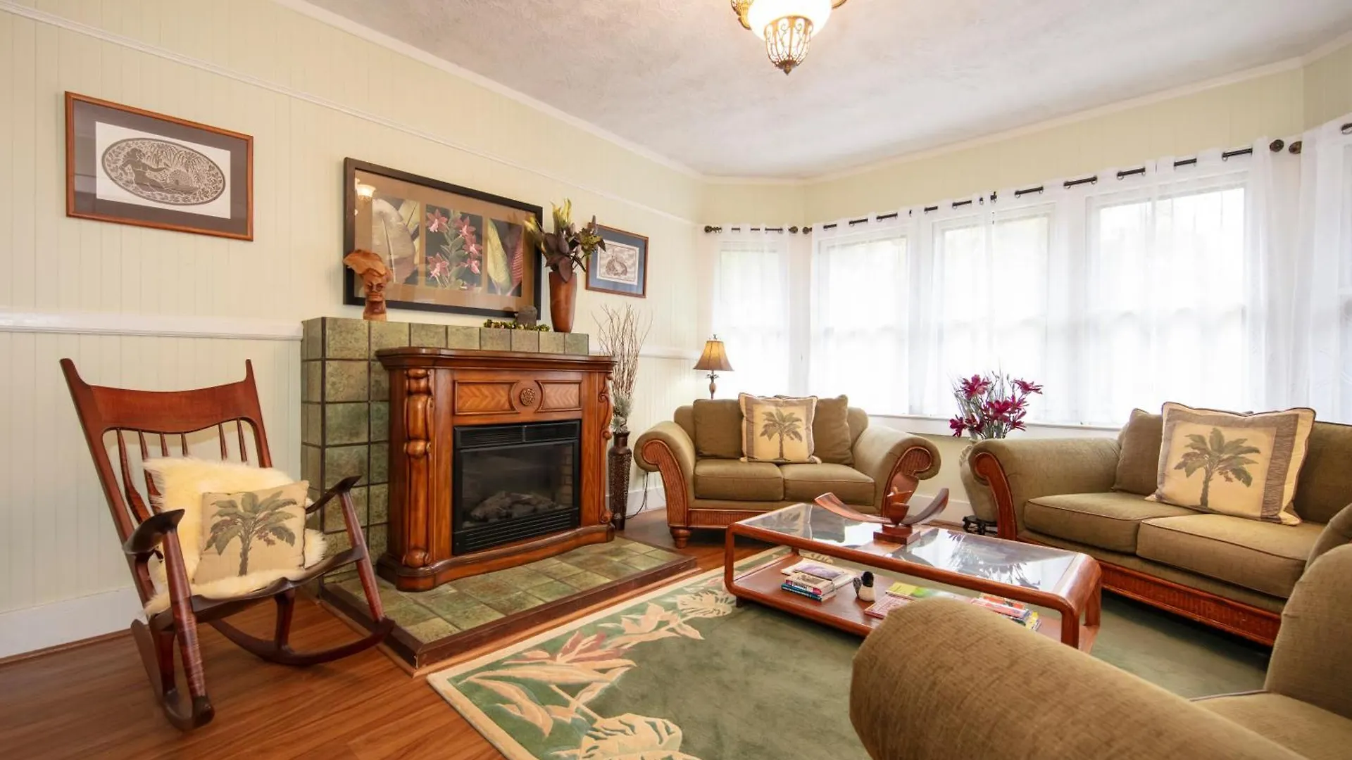 Aloha Junction Bed And Breakfast -Minutes Away From Hawaii Volcanoes National Park Volcano