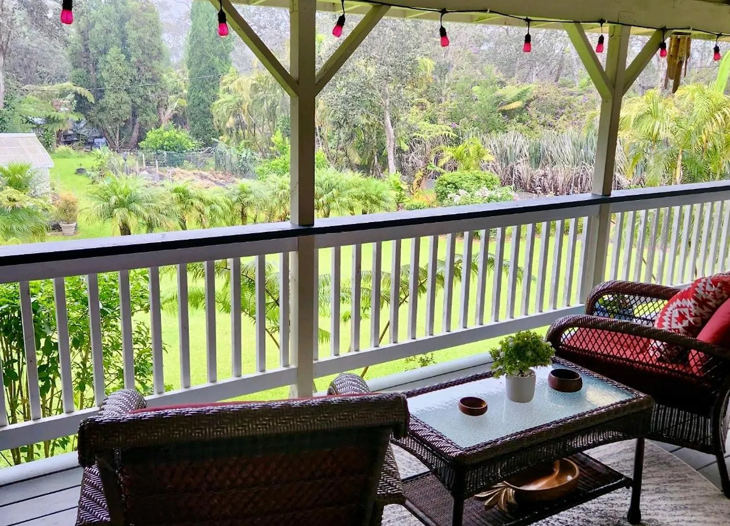 Aloha Junction Bed And Breakfast -Minutes Away From Hawaii Volcanoes National Park