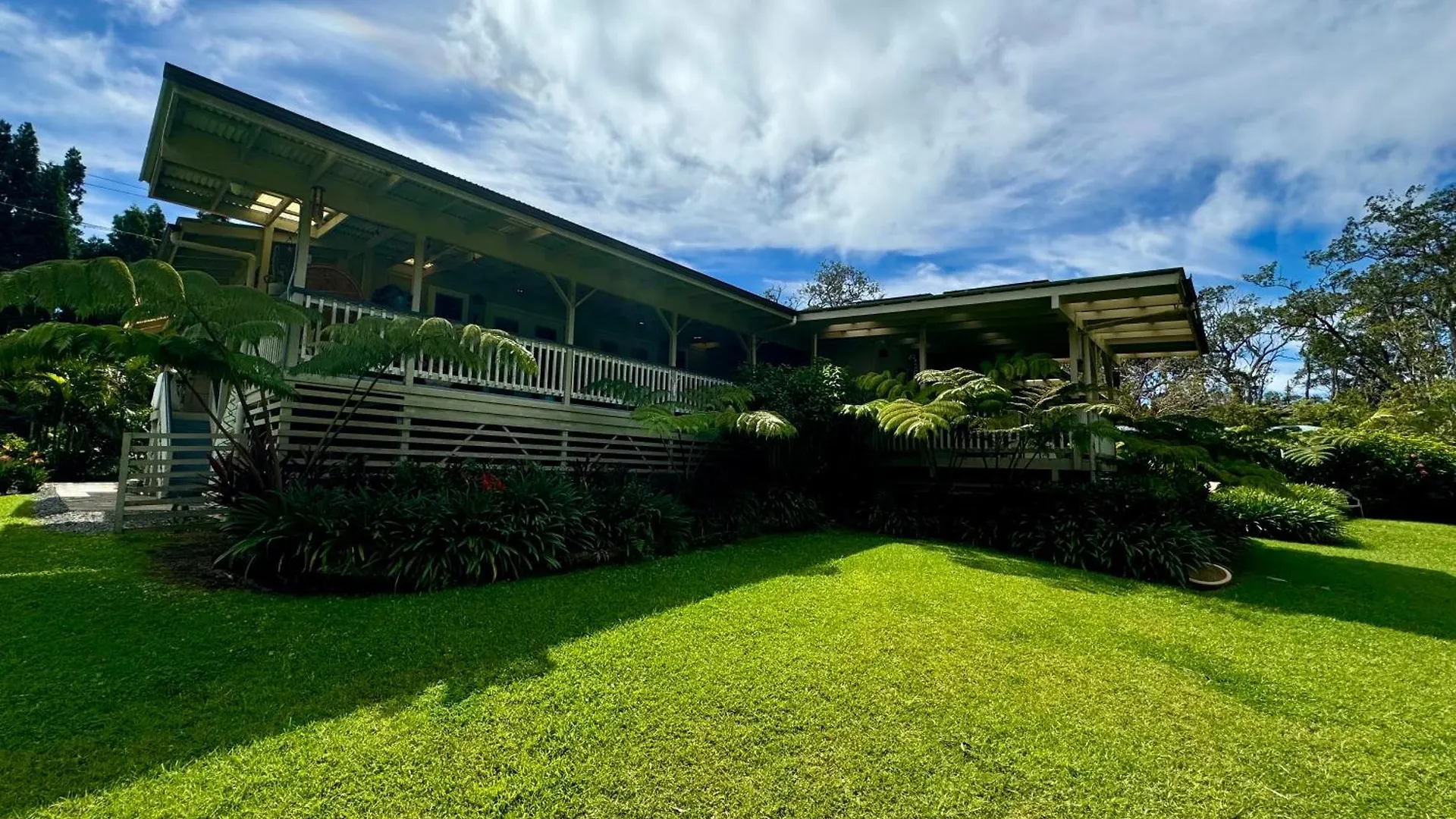 Aloha Junction Bed And Breakfast -Minutes Away From Hawaii Volcanoes National Park 2*, Volcano United States